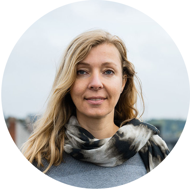 Zonder rechtbank, geen 'winnaars' of 'verliezers'. Wel een neutrale derde die helpt stilte of gekibbel te doorbreken. Familiale en allerhande bemiddeling door Eline Praats.